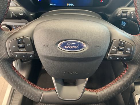 Used 2025 Ford Escape ST-Line image 14