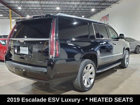 Used 2019 Cadillac Escalade ESV Luxury RWD image 10