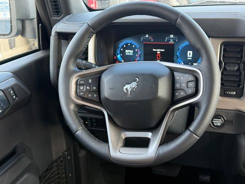 New 2025 Ford Bronco Outer Banks image 7