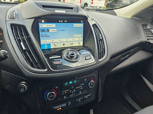 Used 2017 Ford Escape Titanium w/ Canadian Touring Package image 28