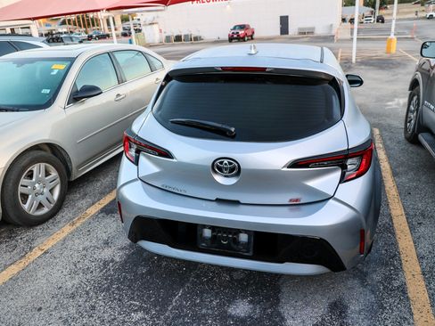 Used 2025 Toyota Corolla SE FWD image 9