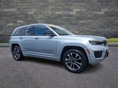 Used 2022 Jeep Grand Cherokee Overland w/ Adv Protech Group III AWD/4WD image 1
