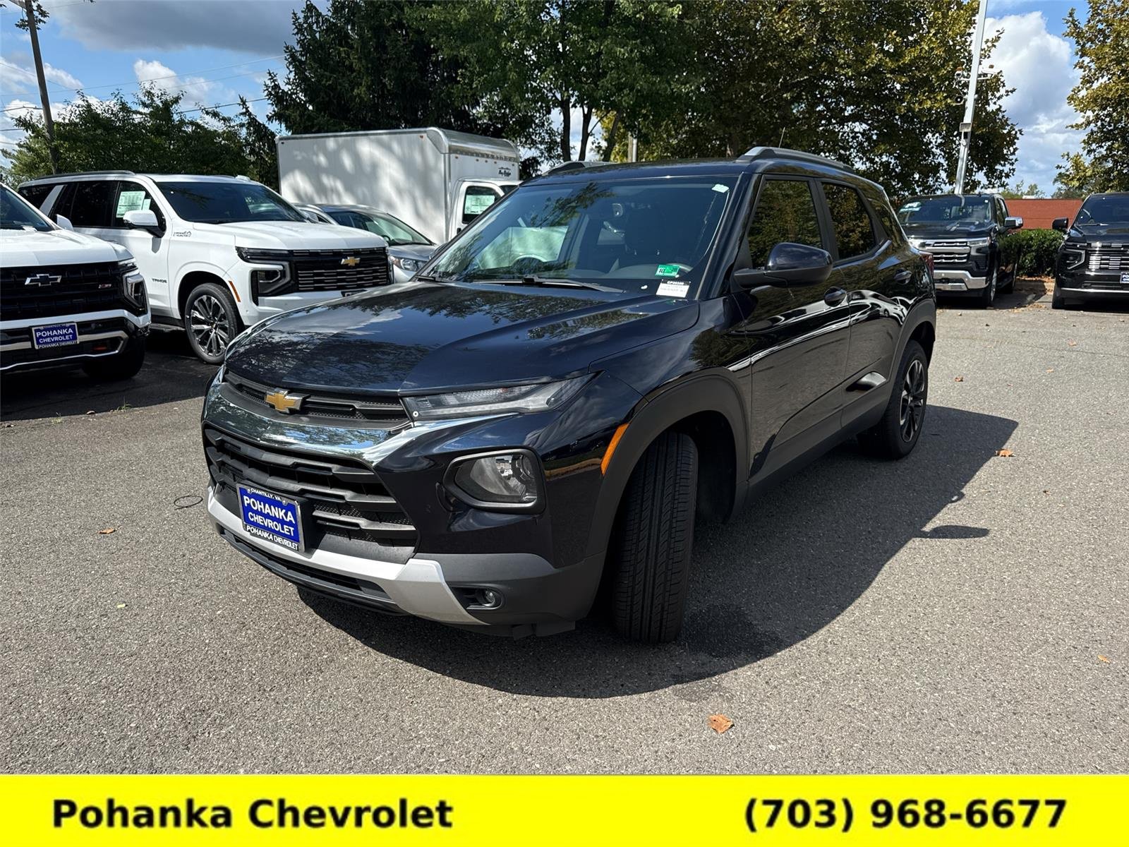 Used 2021 Chevrolet TrailBlazer LT w/ Convenience Package AWD/4WD image 3