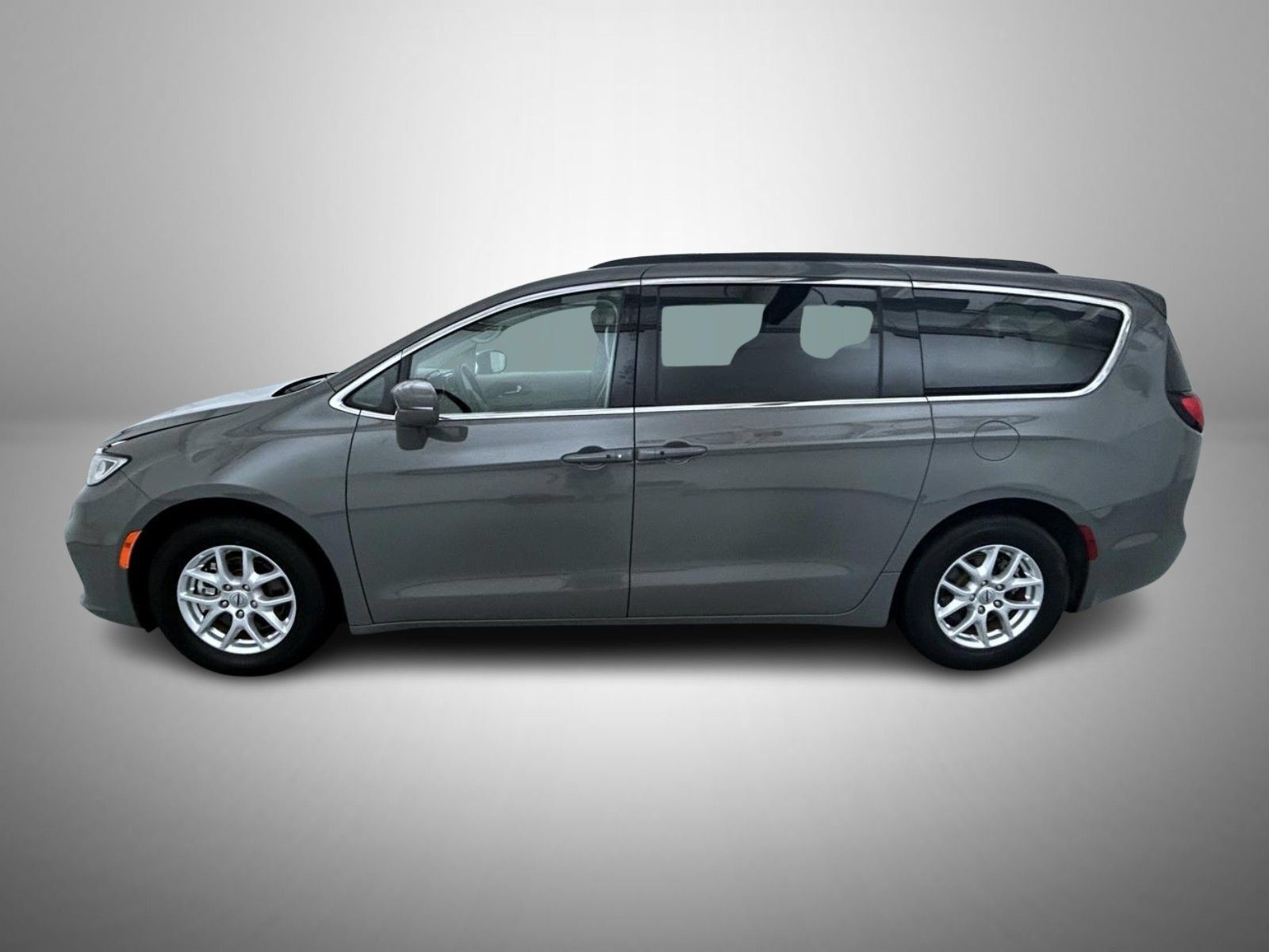Certified 2022 Chrysler Pacifica Touring-L FWD image 8
