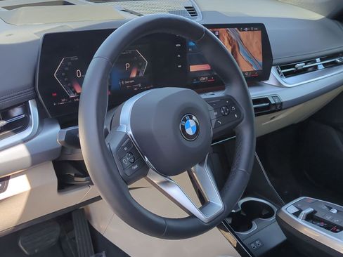 Used 2025 BMW X1 xDrive28i image 18