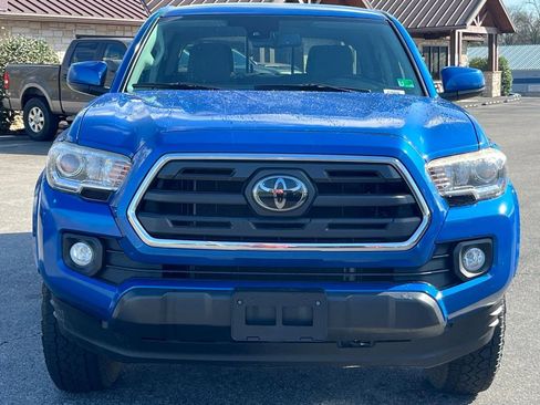 Used 2018 Toyota Tacoma SR5 image 3