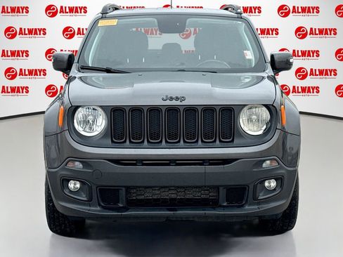 Used 2018 Jeep Renegade Altitude image 2