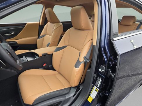 New 2025 Lexus ES 350 w/ Premium Package image 12