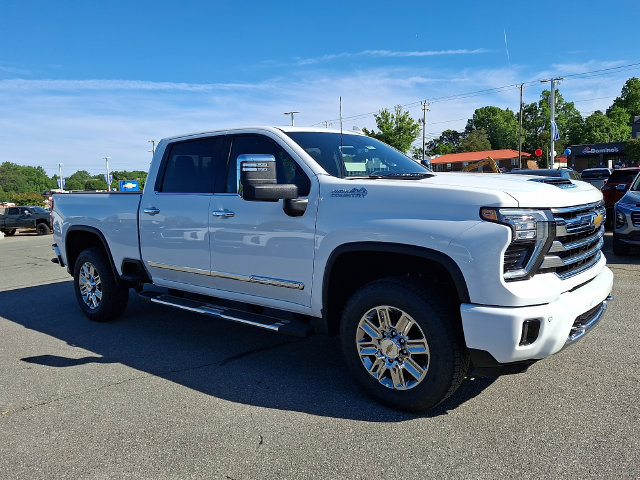 New 2026 Chevrolet Silverado 2500 High Country w/ Technology Package AWD/4WD image 2
