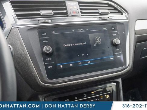 Used 2023 Volkswagen Tiguan SE FWD image 6