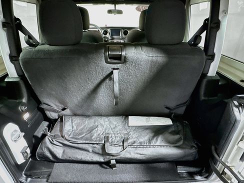 Used 2021 Jeep Wrangler Sport image 24