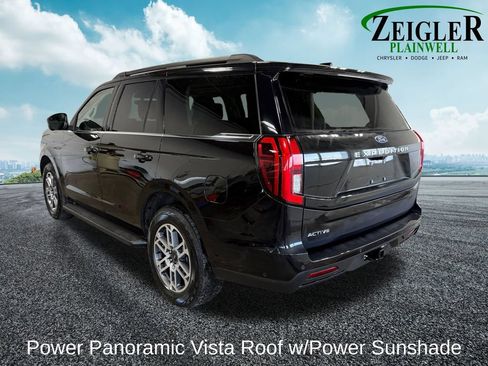 Used 2025 Ford Expedition Active AWD/4WD image 6