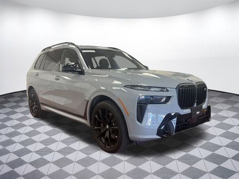 Certified 2025 BMW X7 M60i image 6