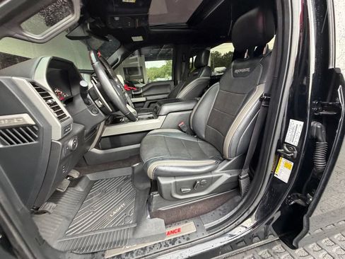 Used 2018 Ford F150 Raptor w/ Equipment Group 802A Luxury AWD/4WD image 32