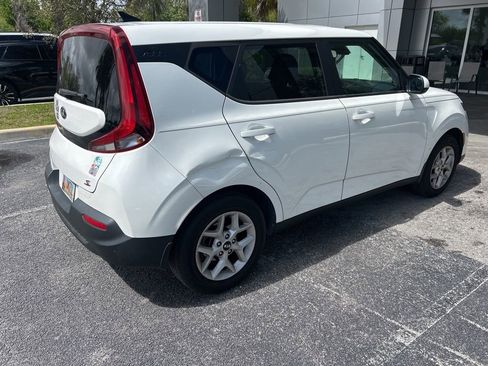 Used 2020 Kia Soul S image 9