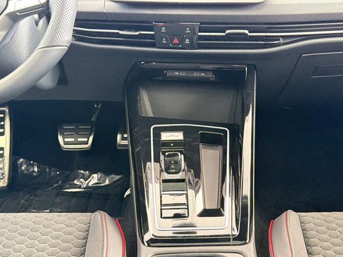 New 2026 Volkswagen Golf SE image 26