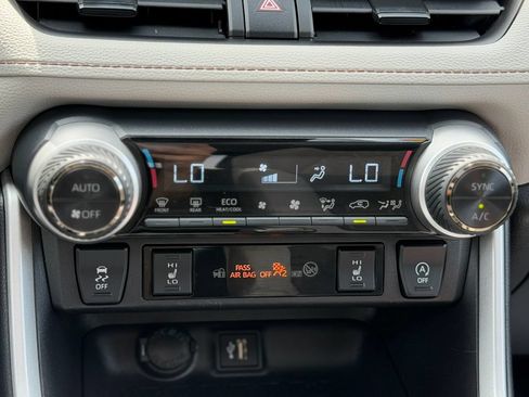 Used 2024 Toyota RAV4 XLE w/ Convenience Package AWD/4WD image 16