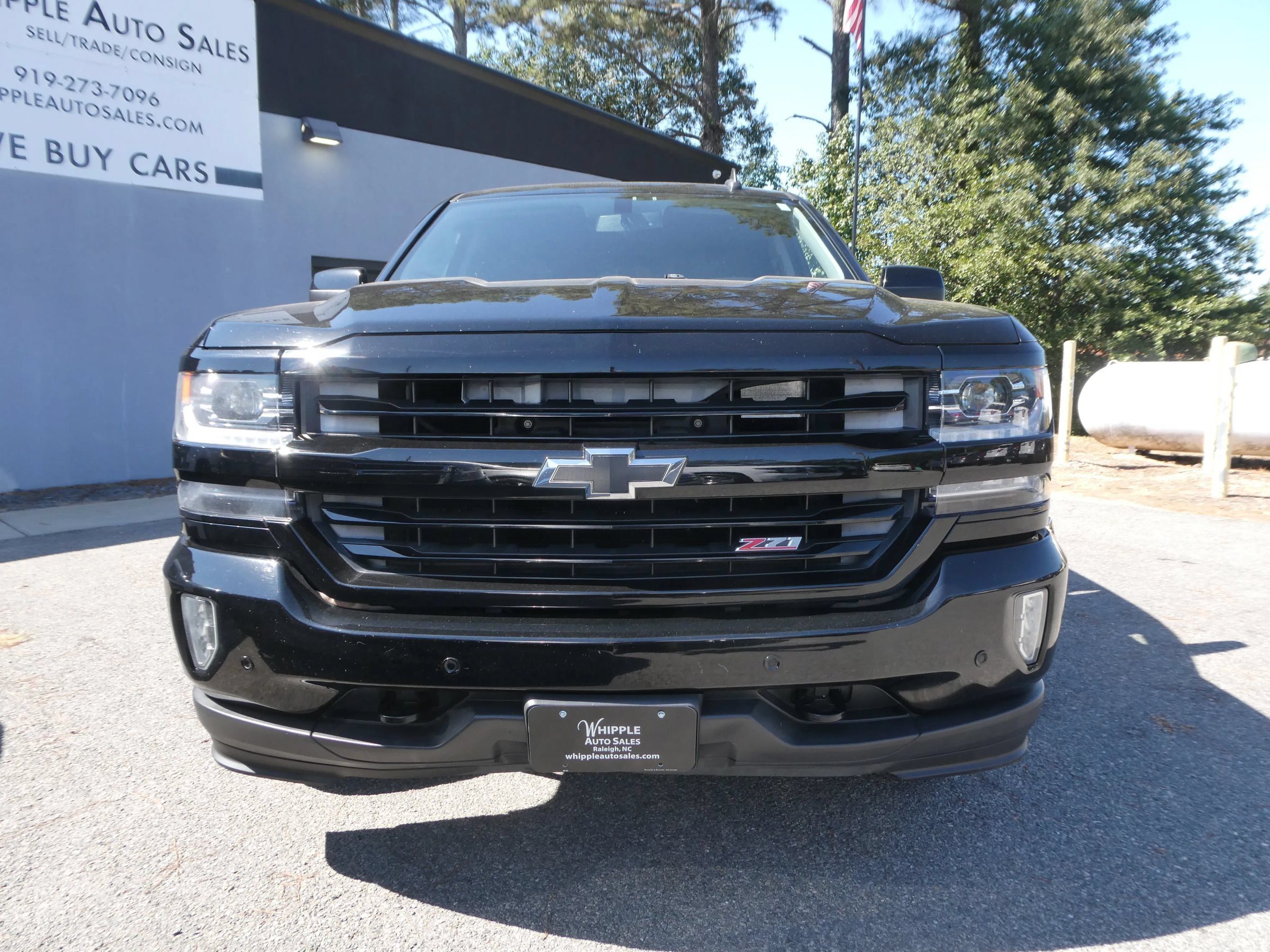 Used 2016 Chevrolet Silverado 1500 LTZ Z71 w/ LTZ Plus Package AWD/4WD image 2