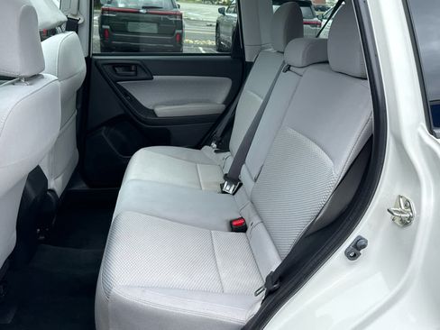 Used 2018 Subaru Forester 2.5i Premium AWD/4WD image 11
