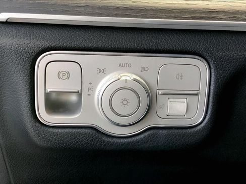 Used 2023 Mercedes-Benz GLE 350 4MATIC image 34
