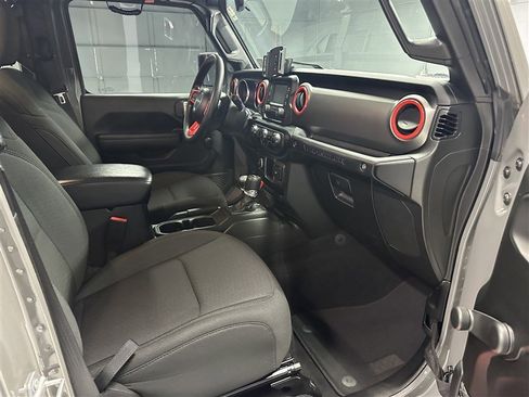 Used 2021 Jeep Wrangler Unlimited Sport image 11