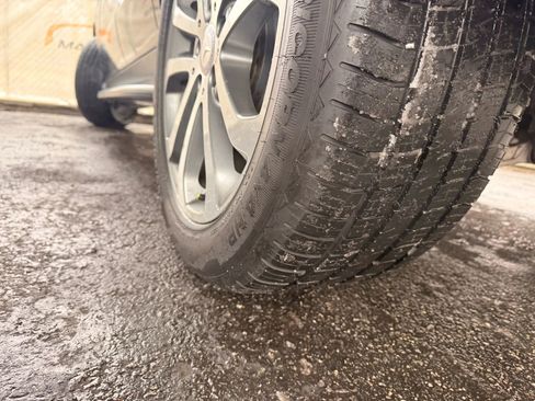 Used 2016 Mercedes-Benz GLE 350 4MATIC w/ Premium Package image 46