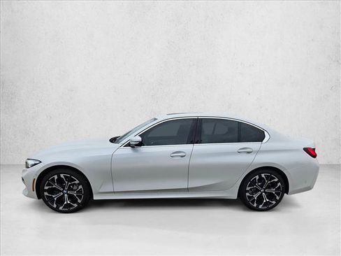 Used 2026 BMW 330i Sedan w/ Premium Package RWD image 5