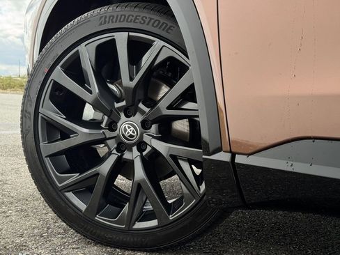 New 2026 Toyota Crown Signia AWD/4WD image 27
