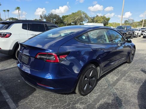Used 2021 Tesla Model 3 Standard Range Plus image 5