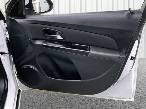 Used 2014 Chevrolet Cruze LT FWD image 27