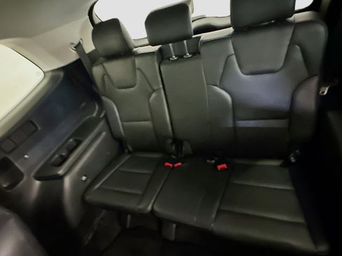 Used 2025 Kia Telluride S image 31