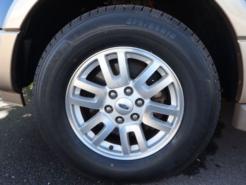 Used 2011 Ford Expedition EL XLT w/ 201A Rapid Spec Order Code AWD/4WD image 42