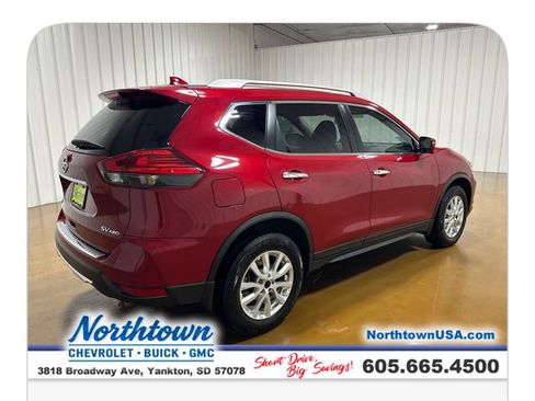 Used 2017 Nissan Rogue SV w/ SV Premium Package AWD/4WD image 6