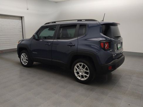 Used 2023 Jeep Renegade Latitude w/ Premium Group AWD/4WD image 3