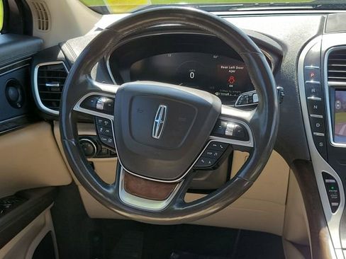 Used 2020 Lincoln Nautilus Reserve w/ Equipment Group 201A FWD image 34