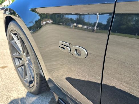 Used 2013 Ford Mustang GT Premium w/ GT Coupe Accessory Pkg 5 RWD image 31