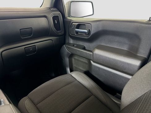 Used 2023 Chevrolet Silverado 1500 Custom image 19