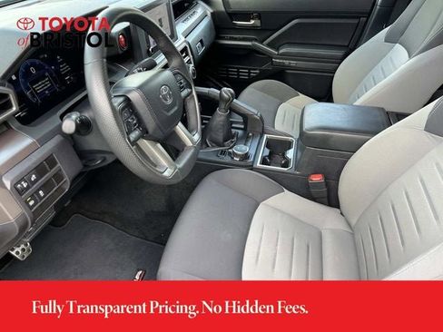 Used 2024 Toyota Tacoma TRD Sport AWD/4WD image 25