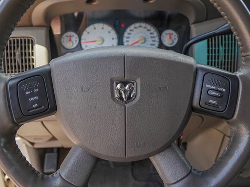 Used 2005 Dodge Ram 1500 Truck SLT image 26