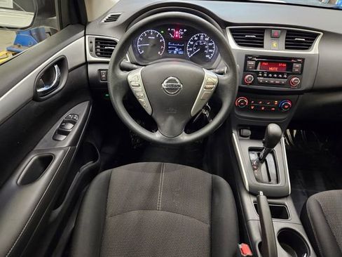 Used 2016 Nissan Sentra S image 12