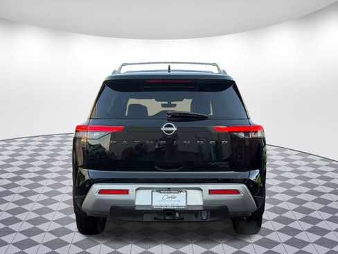 Used 2023 Nissan Pathfinder Platinum w/ Black Appearance Package image 6