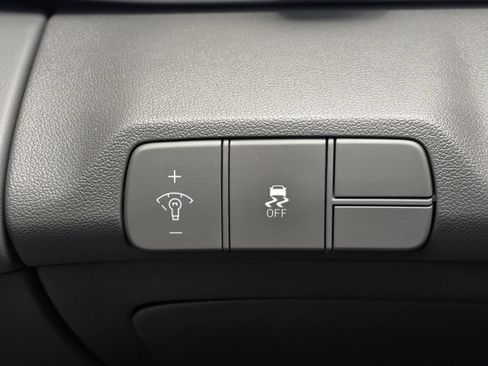 Certified 2026 Hyundai Elantra Sport FWD image 29