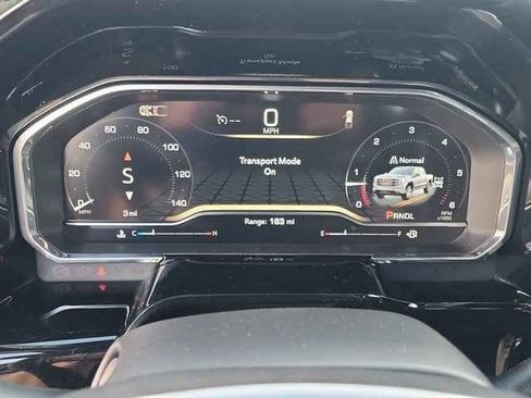 Used 2024 GMC Sierra 1500 Elevation image 32