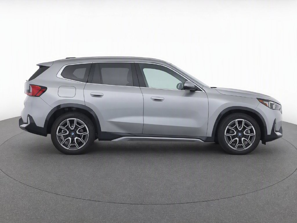 Certified 2026 BMW X1 xDrive28i AWD/4WD image 23