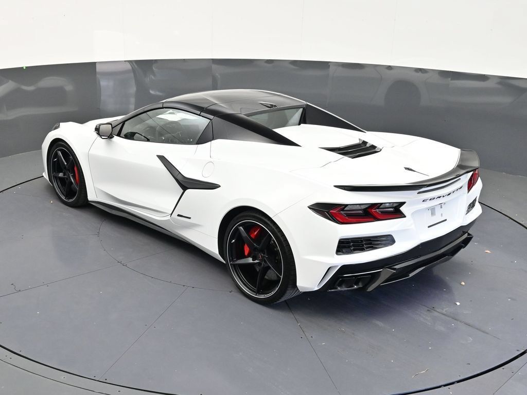 Used 2025 Chevrolet Corvette E-Ray AWD/4WD image 14
