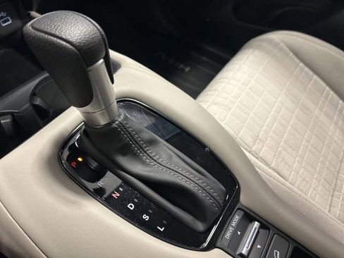 Certified 2025 Honda HR-V LX image 23