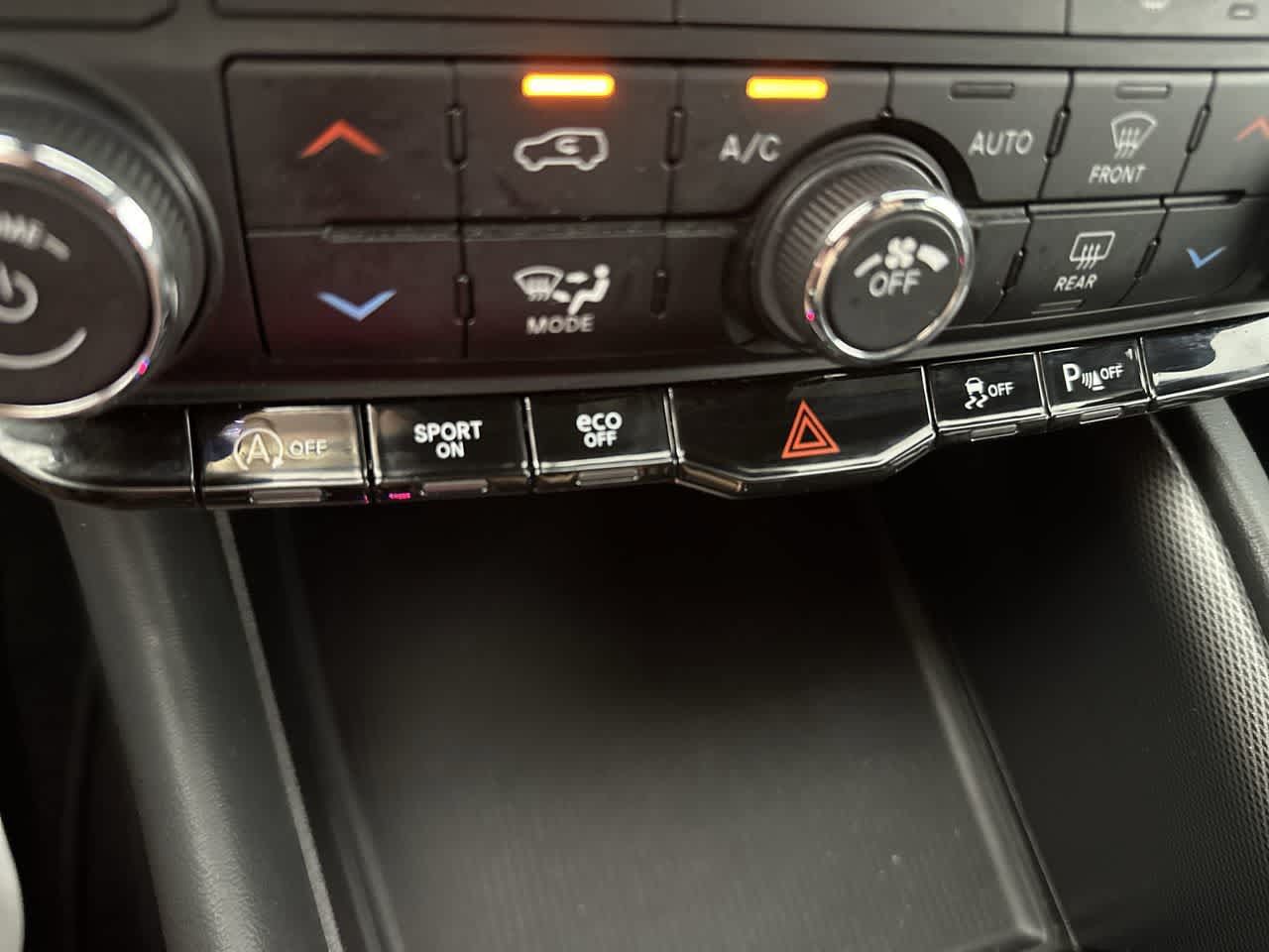 Used 2025 Dodge Durango GT AWD/4WD image 34