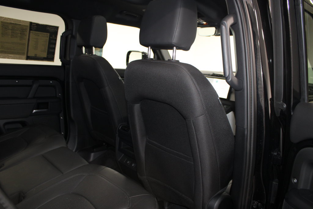 Used 2025 Land Rover Defender 110 S AWD/4WD image 27