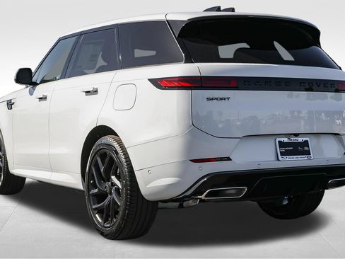 New 2026 Land Rover Range Rover Sport Dynamic SE AWD/4WD image 7