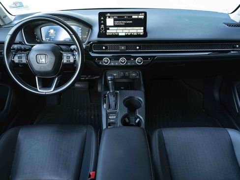 Used 2023 Honda Civic Touring image 26